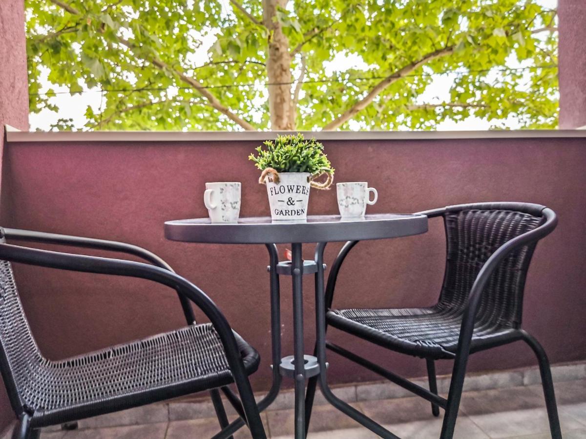 Cozy Corner Apartments - Free Parking & Wi-Fi Cuprija Bagian luar foto