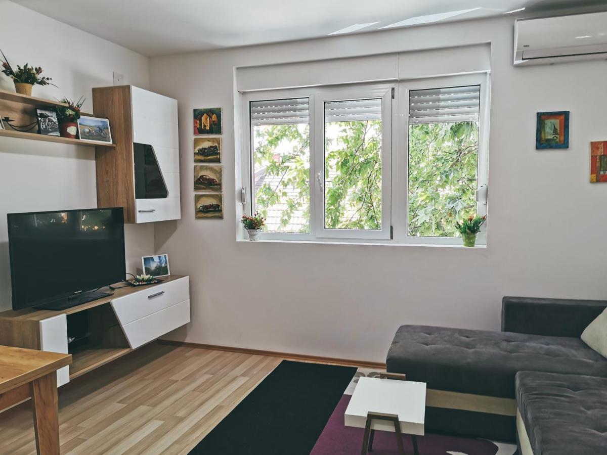 Cozy Corner Apartments - Free Parking & Wi-Fi Cuprija Bagian luar foto