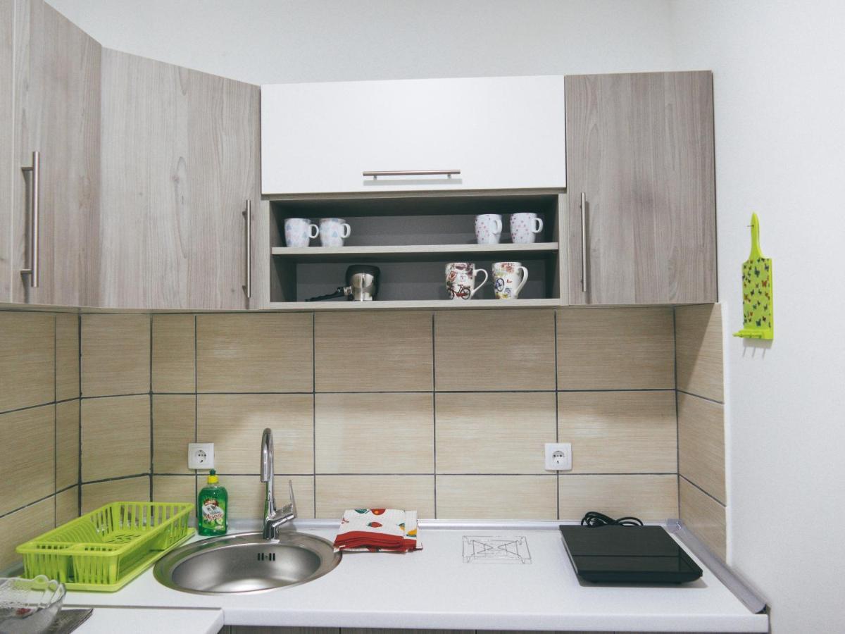 Cozy Corner Apartments - Free Parking & Wi-Fi Cuprija Bagian luar foto