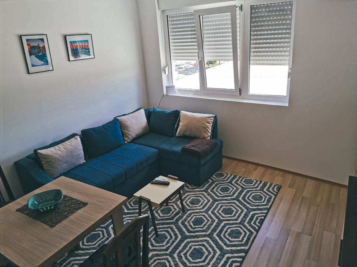 Cozy Corner Apartments - Free Parking & Wi-Fi Cuprija Bagian luar foto